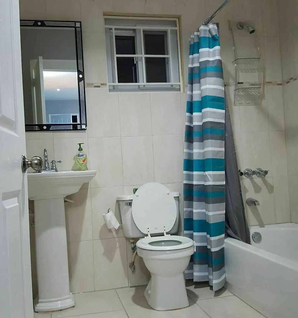 Casa Clayton At Donhead - New Kingston Apartment Jamaica