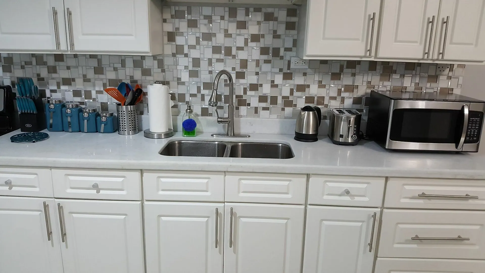 Casa Clayton At Donhead - New Kingston Apartment
