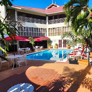 Altamont Court Otel